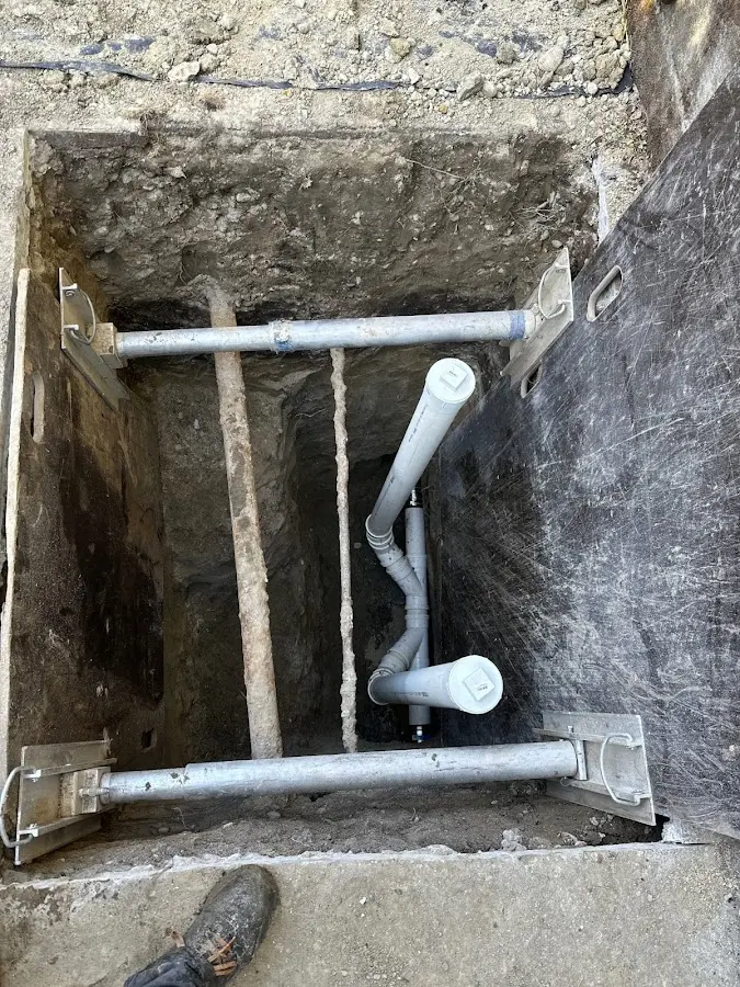 Experienced plumber completing Gas Line Repair work in Midland